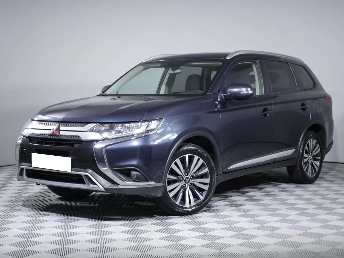 Купить Mitsubishi Outlander 2018 г.в. 80807 Вариатор Бензин/2000 см3 за  1320000 руб. скидка 880000 руб. в Кредит от 4.9% годовых.